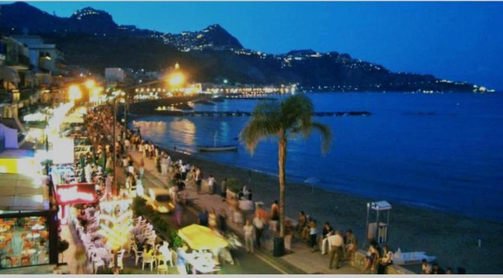 Naxos Sicilian Luxury Apartment 지아르디니낙소스 외부 사진