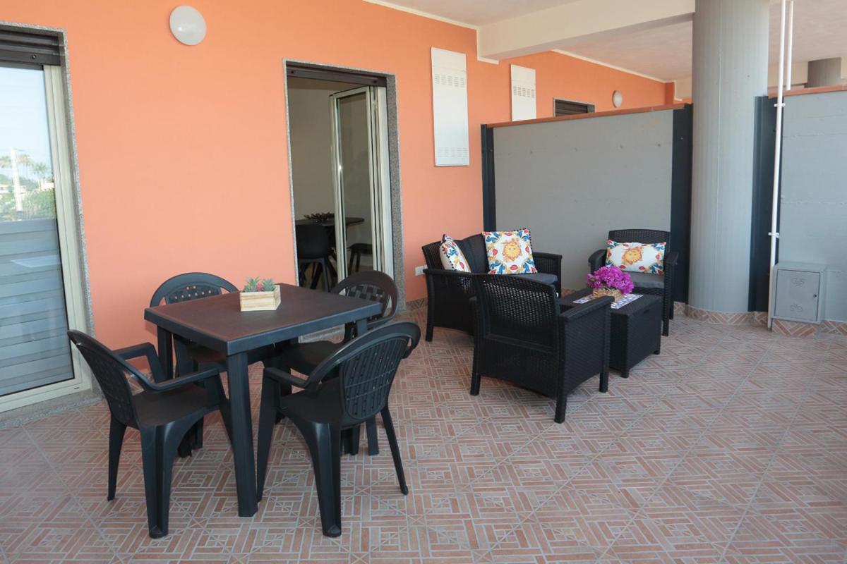 Naxos Sicilian Luxury Apartment 지아르디니낙소스 외부 사진